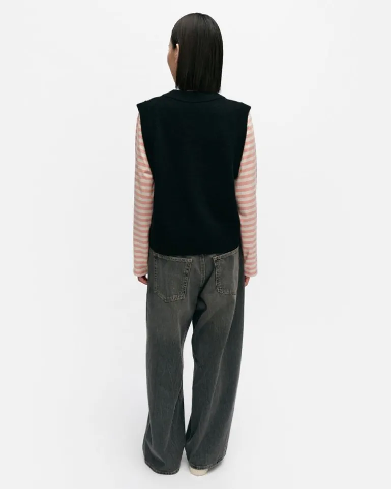 Kioski Eir Unikko Placement Wool Vest