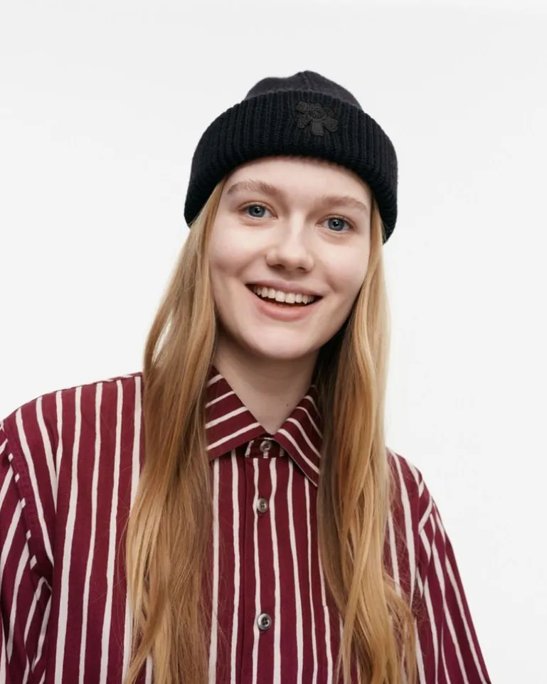 Pavva Solid Beanie
