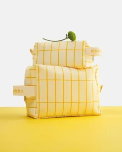 Pieni Tiiliskivi Cosmetic Bag