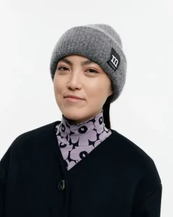 Pjettar Solid Beanie