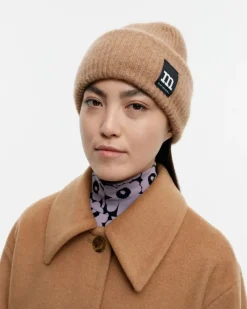 Pjettar Solid Beanie