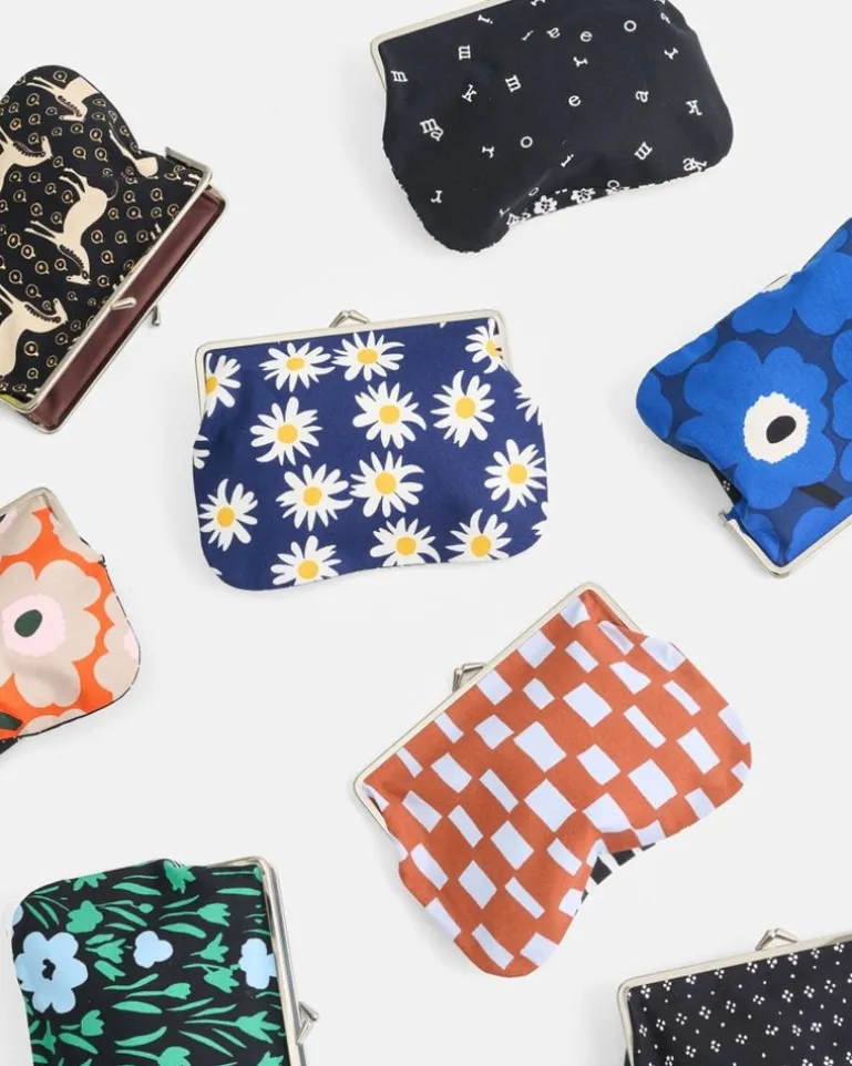 Random Assortment Puolikas Kukkaro Purse Varying Colors & Patterns